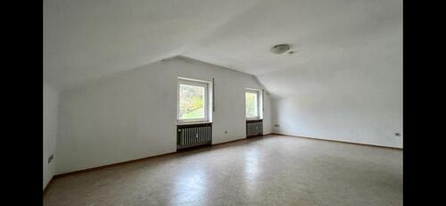 Foto - Tolle 1-ZW, 40 qm, Dachgeschosswohnung mit separater EBK