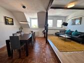 Foto - Möblierte 3-Zimmer-Wohnung mit Südbalkon, Mansarde & Stellplatz