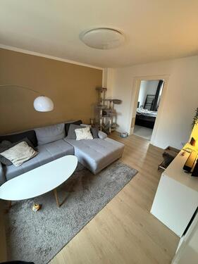 Foto - Saniertes 2-Zimmer-Apartment in harmonischer Hausgemeinschaft in
