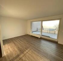 Helle und offene 4 Zimmer-Wohnung mit Balkon und Fernsicht - Esslingen am Neckar Hegensberg