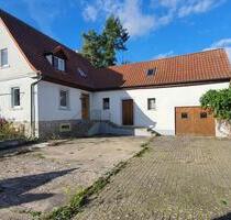Garten-Glück auf 1.076 m²: Freist. Haus mit Weitblick & Glasfaser - Dettelbach
