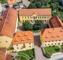 Wohnen mit Hofcharme: 2-Zimmer-Wohnung mit Terrasse in Zadel - Klipphausen