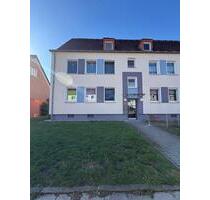 Einziehen & Wohlfühlen – frisch renovierte 3 -Zimmer-Wohnung mit Tageslichtbad und Balkon - Essen Stadtbezirk VI