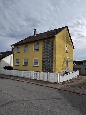 Foto - Gelegenheit! Zweifamilienhaus (guter Zustand) in Südhanglage