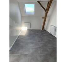 Moderne Dachgeschosswohnung in zentraler Lage von Rüdesheim