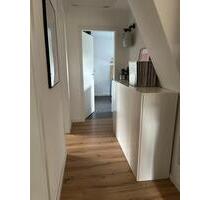 2-Zimmer-Dachgeschosswohnung neben Uni und HSBI - Bielefeld Schildesche