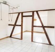 ~~OFFEN UND GROSSZÜGIG~~ 2 Zimmer-Maisonette Wohnung in Bad KönigZell