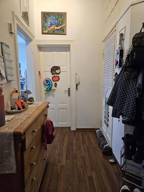 Foto - Sehr geräumige 3 Zimmer Wohnung Terrasse Keller