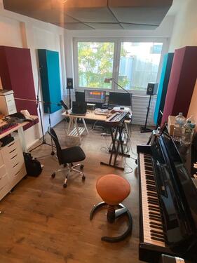 Foto - Nachmiete für Studio OF - 420,00 EUR Kaltmiete,