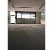 Halle+Lagefläche+Aspaltirtrt PKW Stellplätze - Nagold