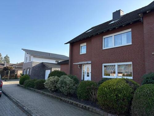 Foto - Schickes, gepflegtes 2-geschossiges Wohnhaus - Von Privat