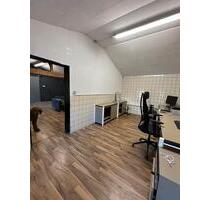 Büro (50m2) mit Werkstatt (50m2) und Halle (100m2) - Essen Huttrop