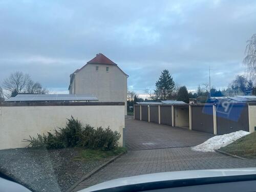 Foto - • 3-Zimmer-Wohnung mit Garage und kleinem Garten - 2. OG