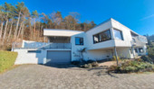 Foto - Einfamilienhaus im „zeitlosen Baustil“ mit Einliegerwohnung