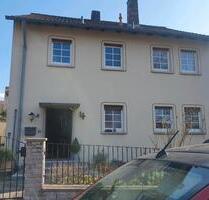 Einfamilienhaus in Schweinfurt - 320.000,00&nbsp;EUR Kaufpreis, ca.&nbsp; 120,00&nbsp;m&sup2; in Geldersheim (PLZ: 97505)