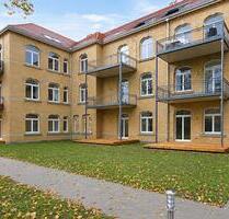 Leipzig-Gohlis: Gepflegte 2-Zi-Dachgeschoss Wohnung mit Loggia