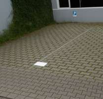 KFZ- Stellplätze nebeneinander 71063Sindelfingen Leonbergerstr.7