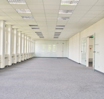 Ihre exklusive Büroeinheit zum Sonderpreis von 6,50 EURm² im Flughafengebiet - Düsseldorf Stadtbezirk 6