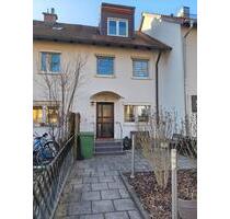 Schönes Reihenhaus mit Garage und Wohnmobilstellplatz - Schwabach