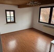 Helle 4-Zimmer-Maisonette in Zaberfeld neue Einbauküche