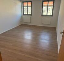 Helle 2-Zimmer-Wohnung mit Balkon – ideal für Singles & Paare (72 - Mirow