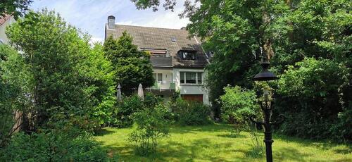 Foto - Großzügige Eigentumswohnung mit 450m2 Garten & Doppelgarage