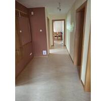 3-Zimmer Wohnung - 900,00&nbsp;EUR Kaltmiete, ca.&nbsp; 91,00&nbsp;m&sup2; in Windischeschenbach (PLZ: 92670)