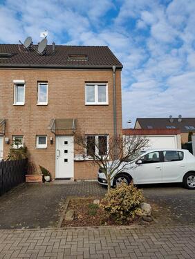 Foto - Gepflegtes Einfamilienhaus - 2.000,00&nbsp;EUR Kaltmiete, ca.&nbsp; 120,00&nbsp;m&sup2;