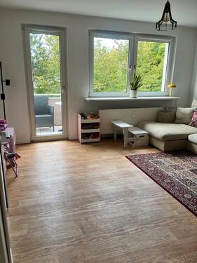 Foto - Helle 3-Zimmer-Wohnung in Wiesbaden-Biebrich