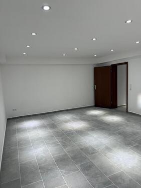 Foto - Frisch renovierte 2-Zimmer Wohnung in Weinheim-West zu vermieten