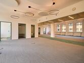 Foto - Renovierte Bürofläche von 300 m² in direkter Nähe zum Flughafen OHNE MAKLERGEBÜHR.