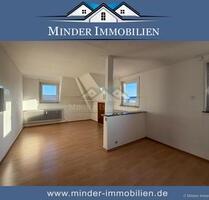 ** Butzbach ** Gemütliche 4-Zimmer-Wohnung im Dachgeschoss - ruhige Lage