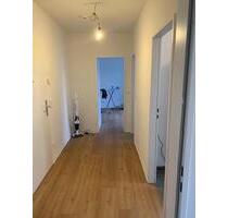 Möbliertes Zimmer in 2-Zimmer Wohnung – Frankfurt 60435 - Frankfurt am Main Nord-Ost