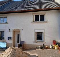 Haus für Handwerker mit Scheune - Osann-Monzel