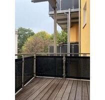 freundliche 5,5-Raum-Wohnung mit großem Sonnenbalkon - Innenstadt - Zwickau
