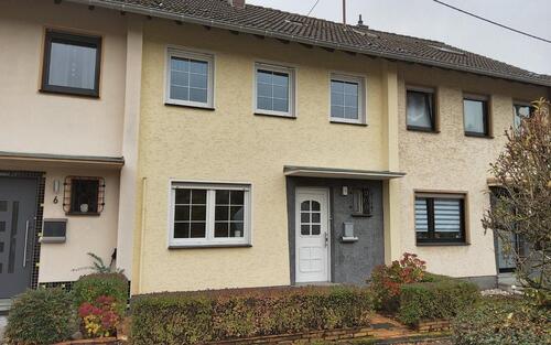 Foto - Vermiete kl. Einfamilienhaus mit Garage in Ludweiler Hahnenkopf