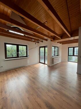 Foto - MODERNISIERT! 2,5-Zimmer-Maisonette Wohnung mit Balkon