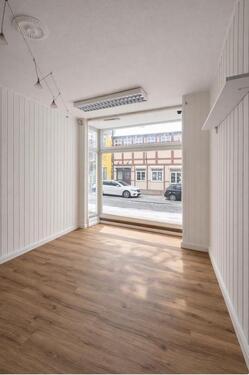 Foto - Attraktive Gewerbefläche mit Schaufenster in zentraler Lage von Uelzen