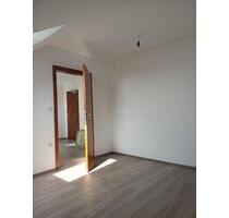 2-Zimmer-Dachgeschosswohnung in Gersthofen-w