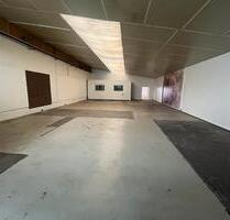 Lagerhalle zu vermieten - 2.000,00&nbsp;EUR Kaltmiete, ca.&nbsp; 400,00&nbsp;m&sup2; in Recklinghausen (PLZ: 45659) Hillerheide
