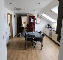 Helle 3-Zimmer-Dachgeschosswohnung mit Balkon, 76 m² - Münster