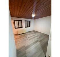 Zentrale Mietwohnung in Sersheim 2 Zimmer + Balkon; Keller
