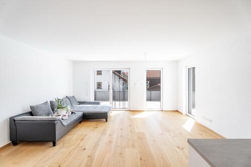 Foto - Lichtdurchflutete 3-Zimmer-Wohnung mit moderner Ausstattung in Lauben-Heising
