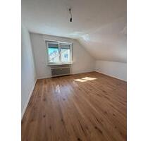 Helle 2-Zimmer-Dachgeschosswohnung in Heddesheim