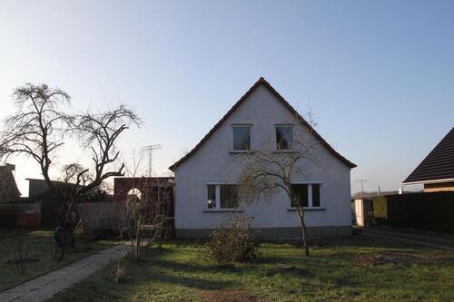 Foto - Eigenheim in 16230 Britz - 215.000,00&nbsp;EUR Kaufpreis, ca.&nbsp; 96,00&nbsp;m&sup2;