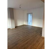 Renovierte Wohnung in Bicken mit Küche - Mittenaar