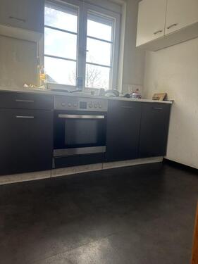 Foto - Helles Zimmer in gepflegter 5er-WG mit moderner Einbauküche – ab sofort frei