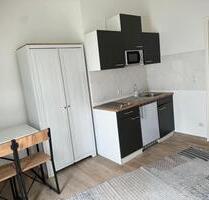 1-Zimmer Wohnung mit eigenem Eingang und Küche-Waldeckweg 3-5 - Mannheim Innenstadt