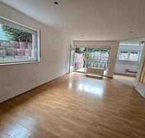 Frisch renovierte 3-Zimmer-Wohnung mit Terrasse - Sinsheim
