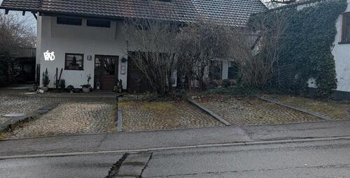 Foto - Stellplatz Auto Transporter Wohnmobil Wohnwagen